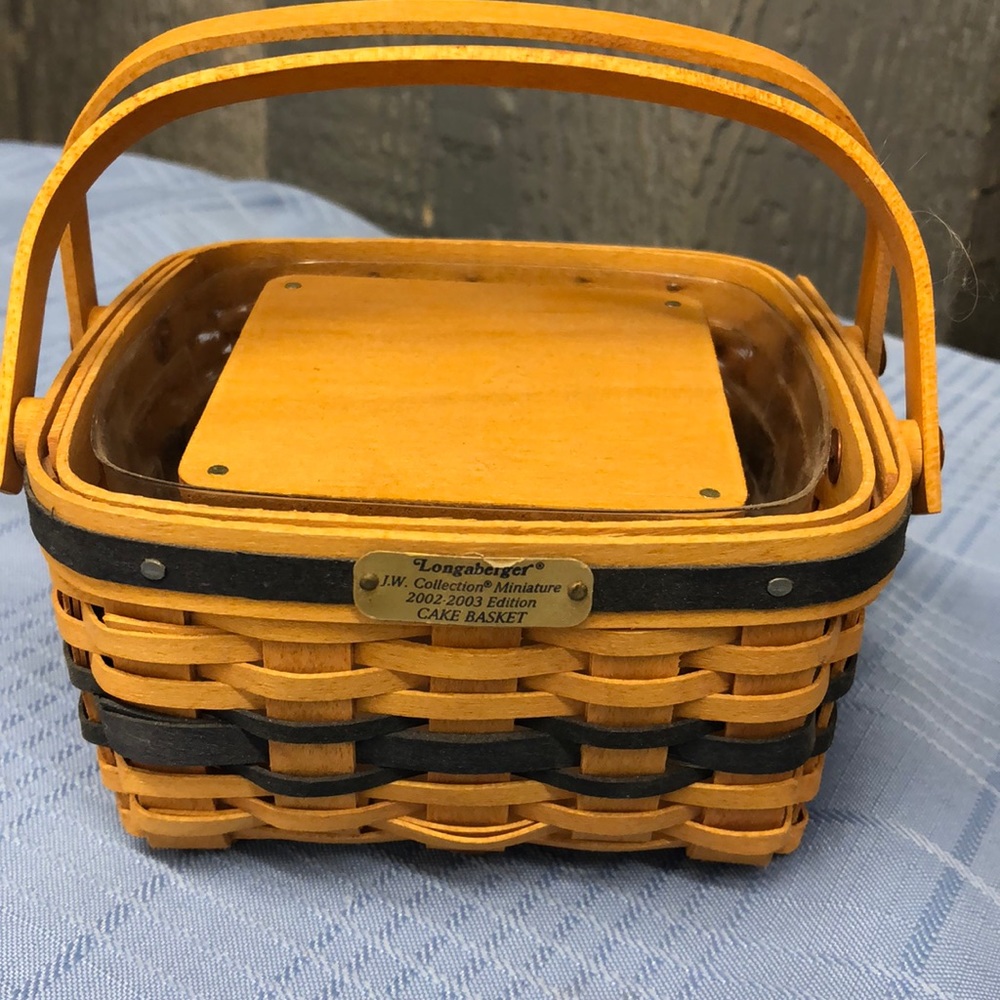 Longaberger JW Collection Miniature Cake Basket